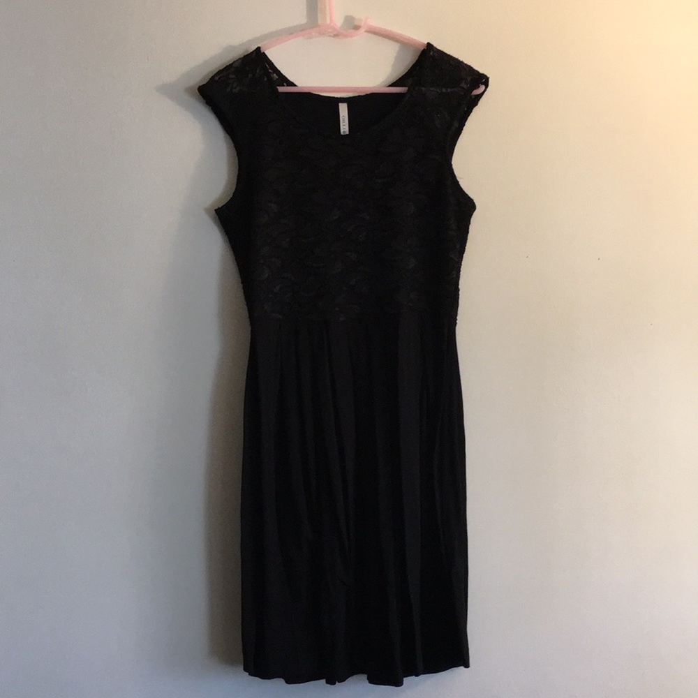 Cute black lace and jersey dress